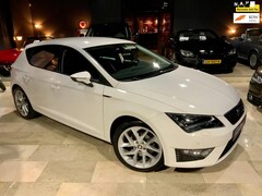 Seat Leon - 1.4 TSi FR De Luxe DSG-Automaat 50.000KM Navigatie parkeerhulp-camera Airco Stoelv. PDC ro