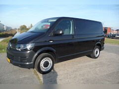 Volkswagen Transporter - 2.0 TDI L1H1 Trendline airco, cruise, trekhaak, achterdeuren