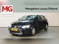 Lexus CT 200h - 136Pk Base , Navigatie, parkeersensoren achter