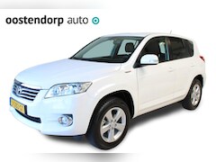 Toyota RAV4 - 2.0 VVTi Dynamic | VOORRAAD ACTIE | Dealer onderhouden | Trekhaak | Parkeer sensoren achte