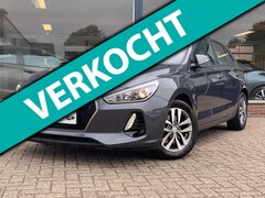Hyundai i30 - 1.0 T-GDI i-Motion 5 deurs 120PK Airco ECC/Lane assist/Key less/Stoel&stuurverwarming/Crui