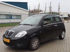 Lancia Y(psilon) - 1.2 Argento Zwart