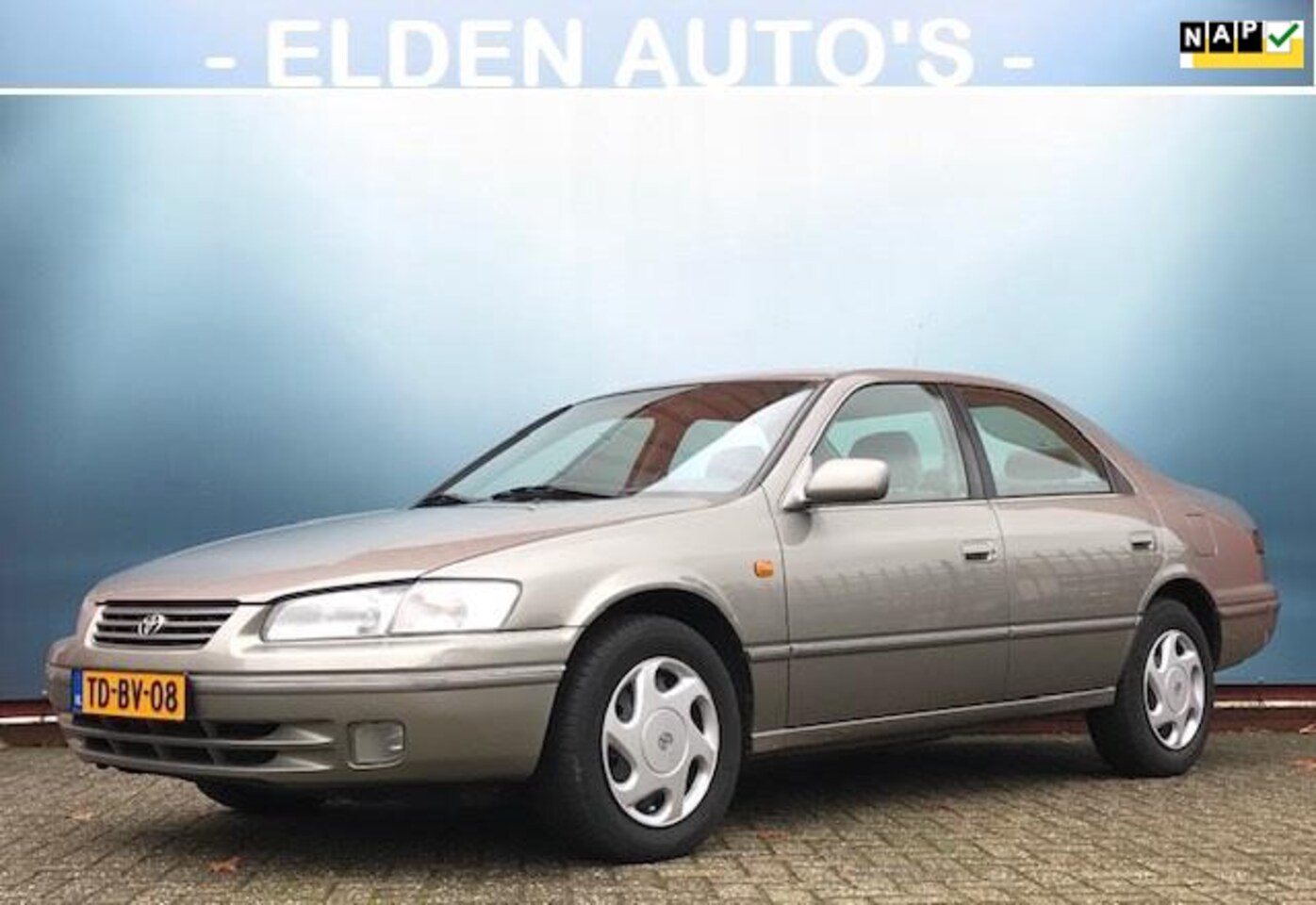 toyota-camry-3-0i-v6-executive-dealer-onderhouden-nieuwstaat-youngtimer-nap-airco.jpg
