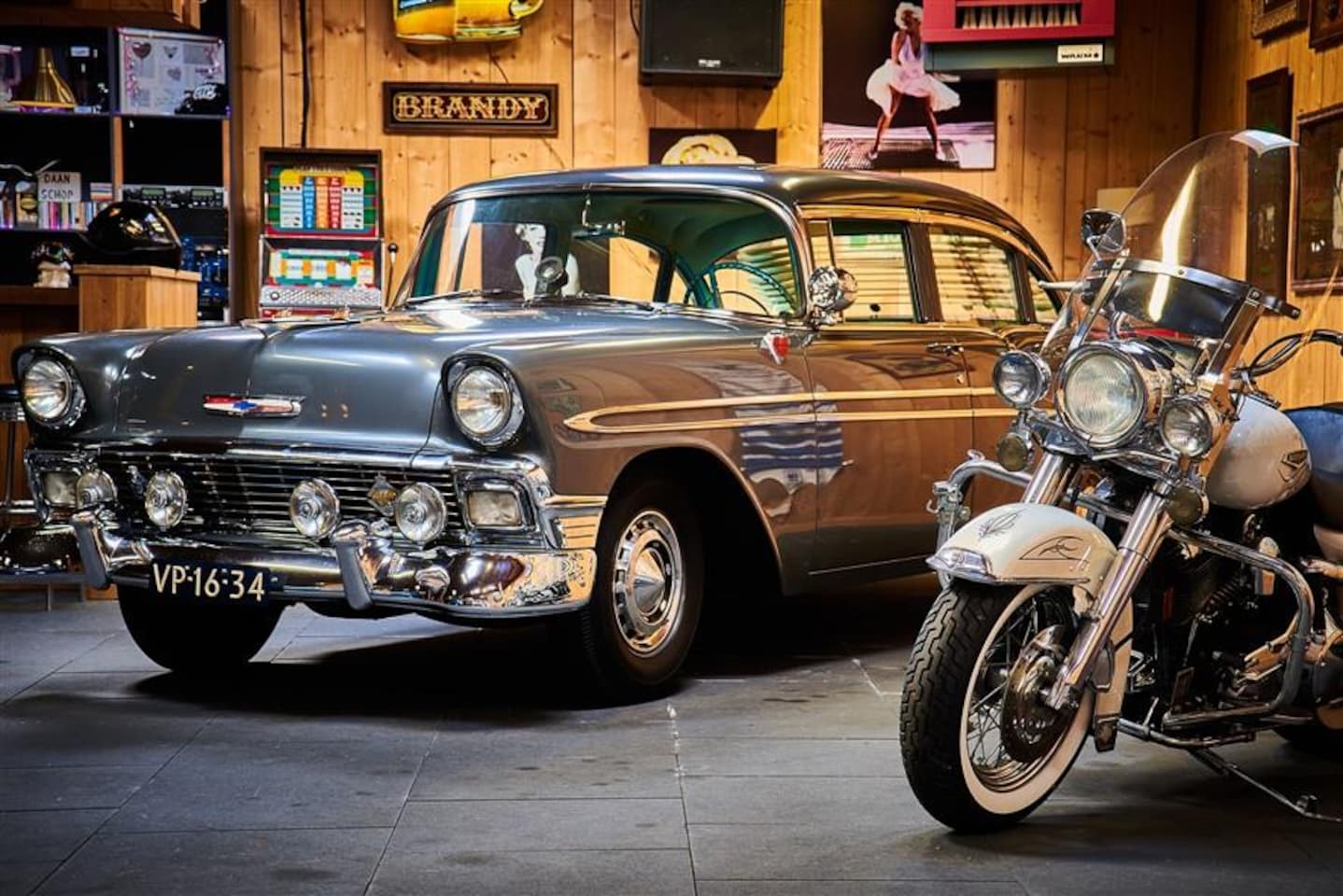 chevrolet-bel-air-1956-1e-eigenaar-origineel-nl-geleverd-29-000-km-uniek.jpg