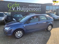 Ford Focus - 1.4-16V Ambiente Airco-Elektrische Ramen