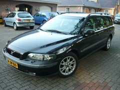 Volvo V70 - V70; D5 AUT
