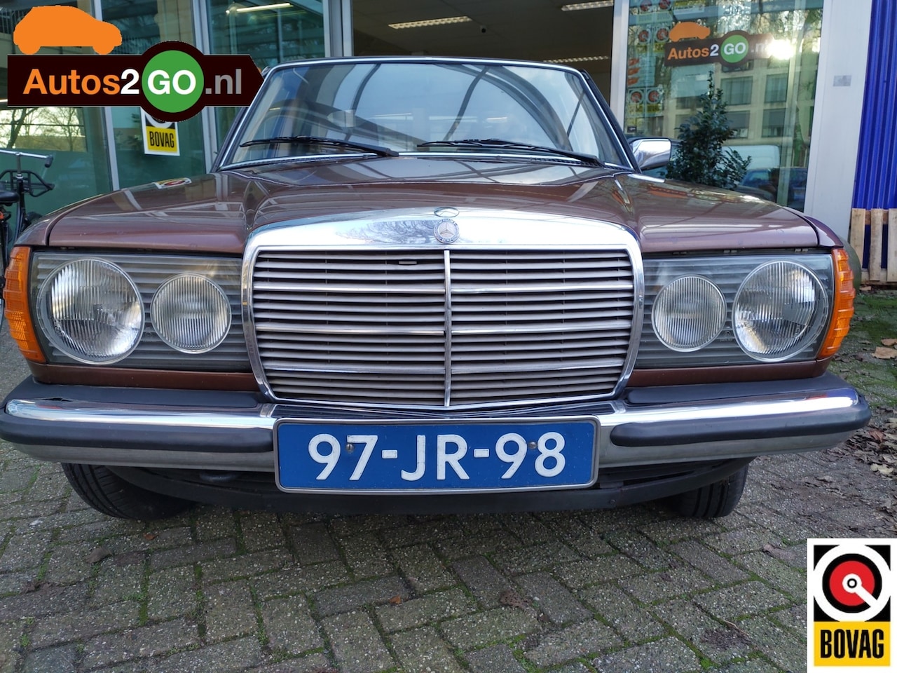mercedes-benz-230.jpg
