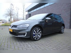 Volkswagen Golf - 1.4 TSI GTE panoramadak Automaat