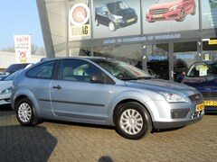 Ford Focus - 1.6-16V Trend