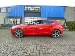 Volvo V40 - D2