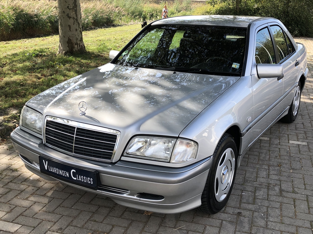 mercedes-benz-c-klasse-30-000km-nieuwstaat.jpg
