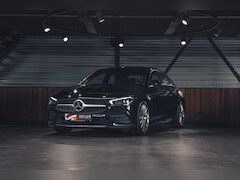 Mercedes-Benz CLA-Klasse - Coupé 200 | AMG Pakket | Proefrit aan huis mogelijk