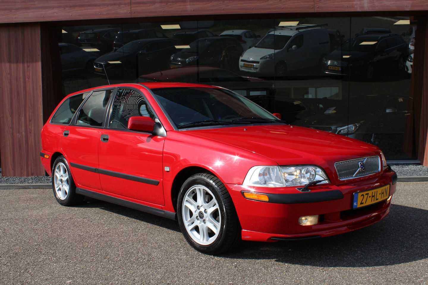 volvo-v40-2-0-t4-automaat-youngtimer.jpg
