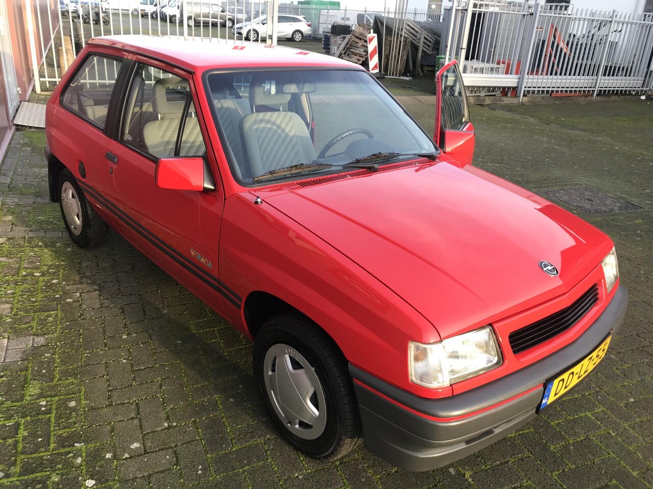 opel-corsa-1-4i-swing-uniek-in-nieuwstaat-roestvrij-verkopen-we-voor-relatie-van-ons-online-v.jpg