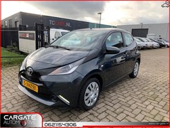Toyota Aygo - 1.0 VVT-i x-play|CAM|NAV|APK\NAP