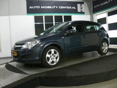 Opel Astra - 1.6 ESSENTIA 5D-ECC/AIRCO-NAVI-CRUISE-MOOIE AUTO