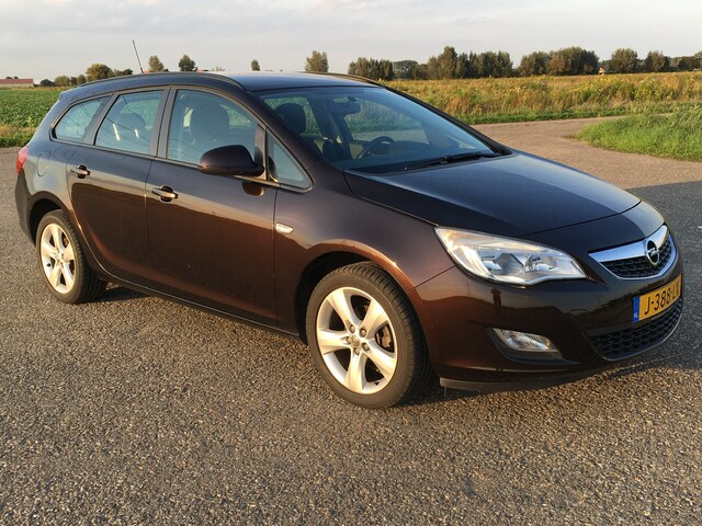 Opel Astra Sports Tourer Selection Tweedehands Opel Kopen Op Autowereld Nl