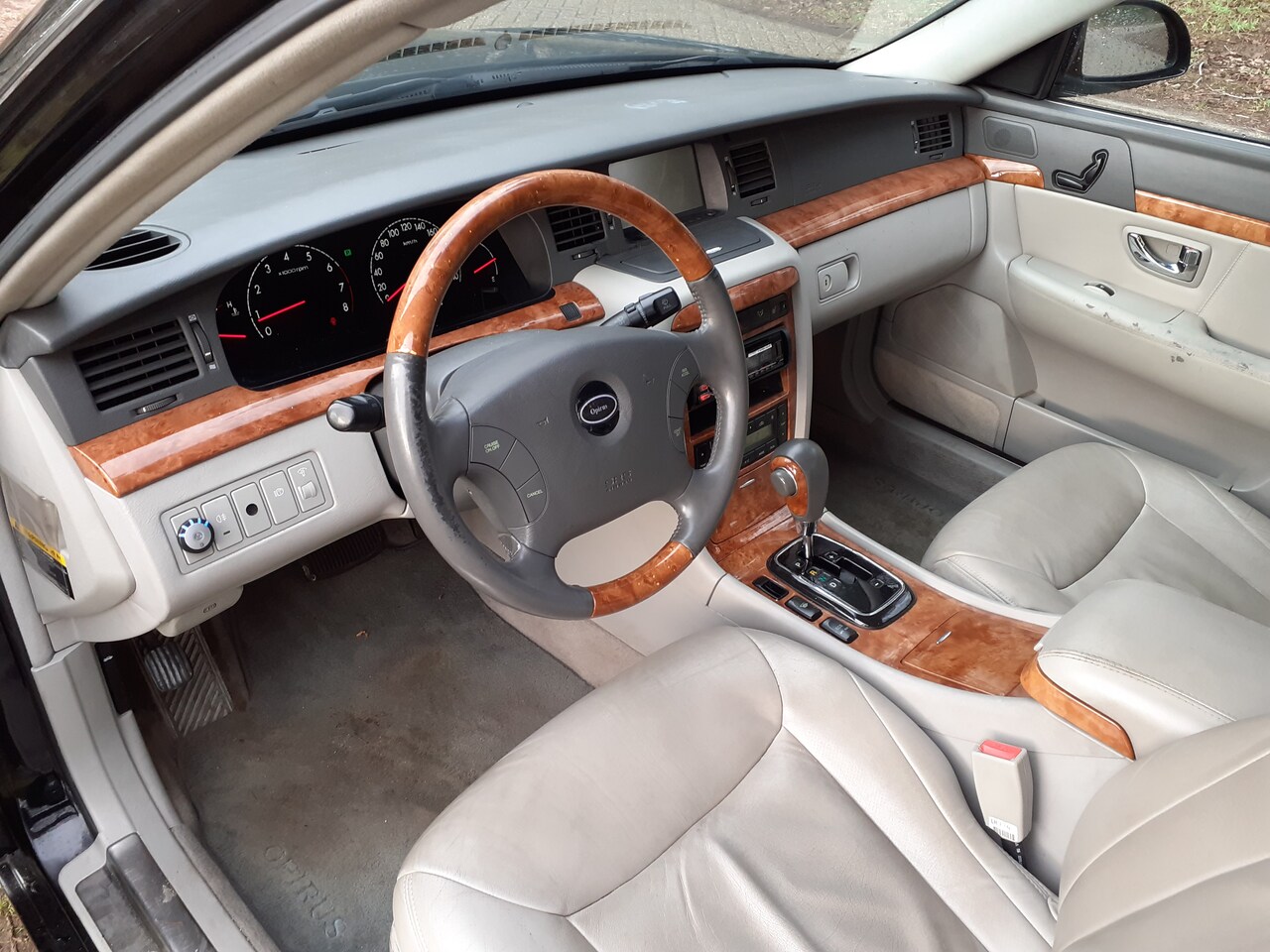 kia-opirus-3-5-v6-lpg-g3.jpg
