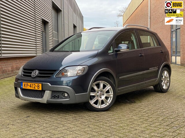 volkswagen-golf-plus-vw-golf-cross-1-4-tsi-aut-cross-sportline.jpg