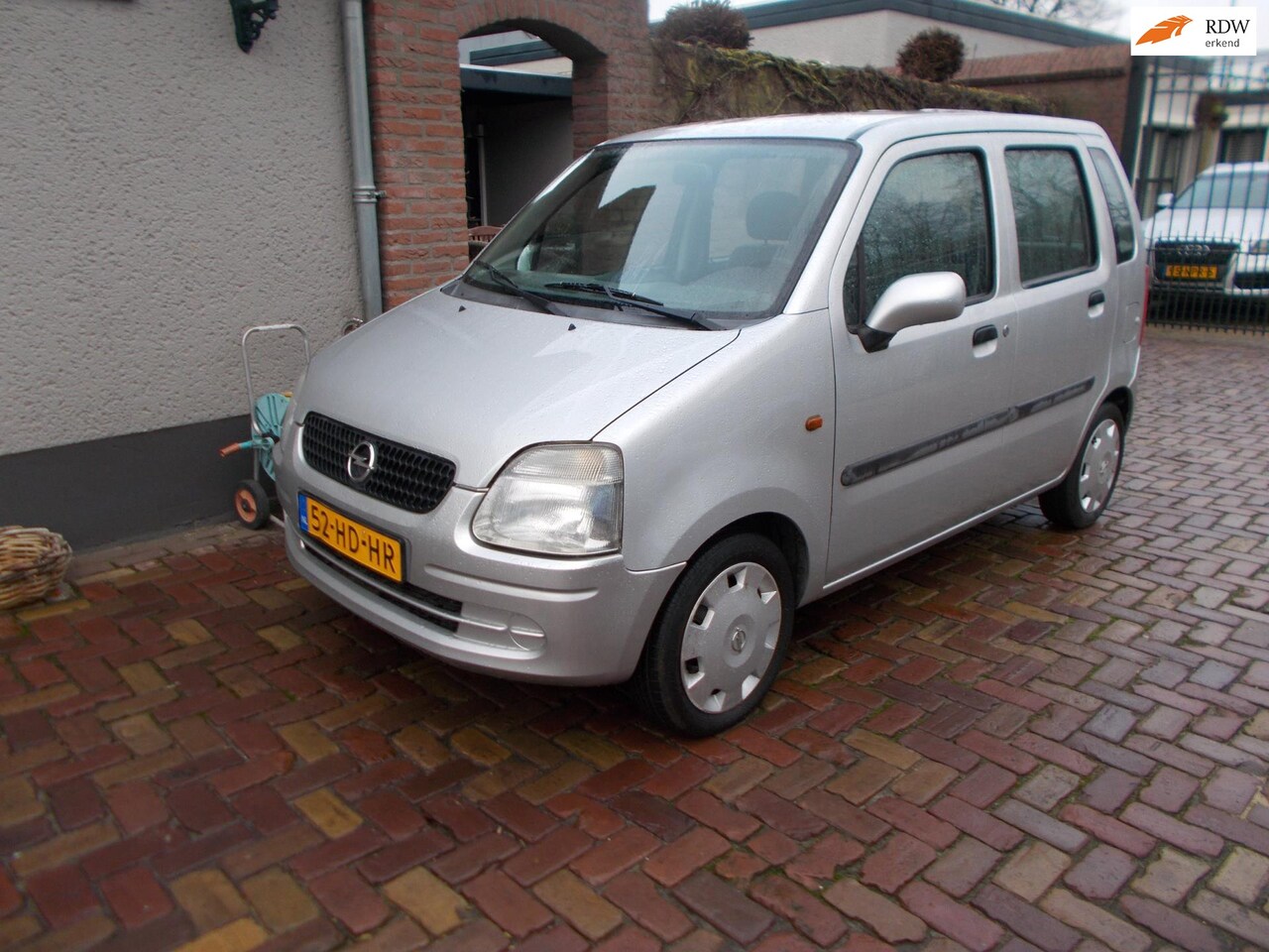 condensor domesticeren Plotselinge afdaling Opel Agila 1.2-16V Comfort bj 2001 apk 10-2022 2001 Benzine - Occasion te  koop op AutoWereld.nl