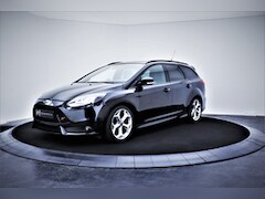 Ford Focus Wagon - 2.0 ST 250PK 1E EIG. DEALER OH. NAVI/CLIMA/PRIV.GLASS/RECARO/KEYLESS/STOELVERW./CAMERA