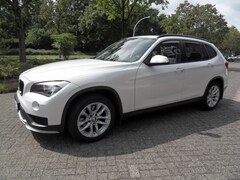 BMW X1 - 1.6 D Panorama Dak Leder Navigatie Airco Multimedia