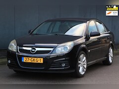 Opel Vectra GTS - 1.8-16V Executive Xenon/Parkeersensor/Half-Leer/Trekhaak