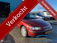 Volvo V70 - 2.4 Comfort Line, Airco, Navi, Trekhaak, Youngtimer