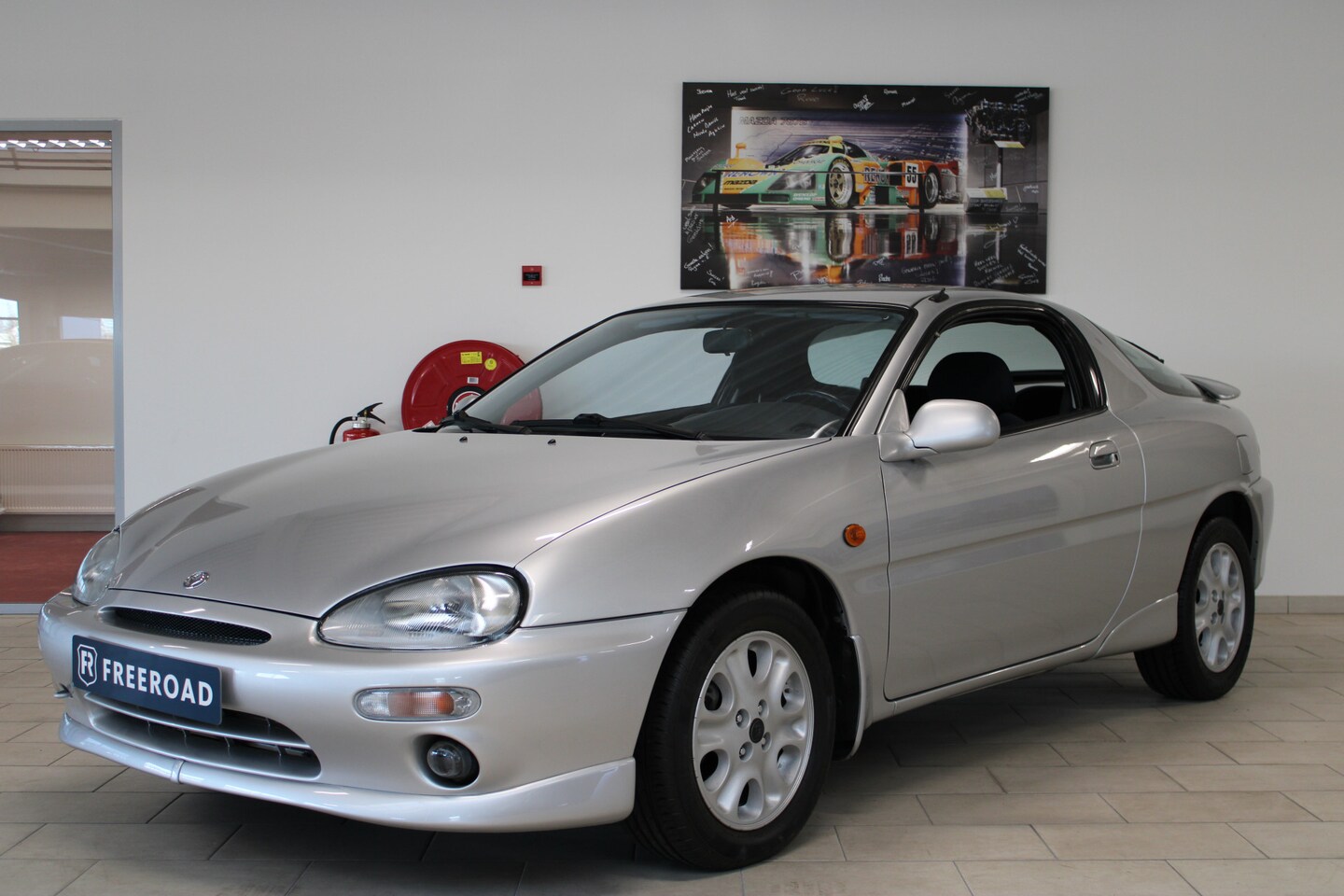 mazda-mx-3-1-8i-v6-xtreme-origineel-nl-auto-1e-eigenaar-originele-km-stand.jpg
