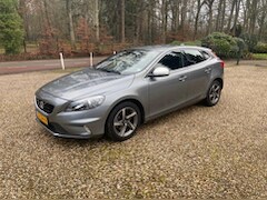 Volvo V40 - D2 R-Design