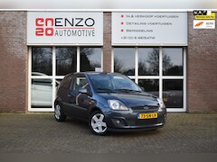 Ford Fiesta - 1.4-16V Futura|Trekhaak|Parrot|Airco|Aux