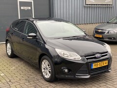 Ford Focus - 1.6 TI-VCT Titanium 125PK Airco/Navi/PDC/Trekhaak
