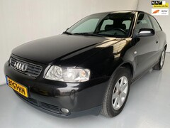 Audi A3 - 1.6 Attraction Climate+Cruise control Elek.ramen