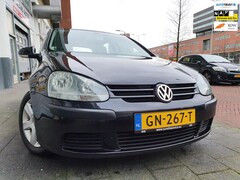 Volkswagen Golf - 1.9 TDI Trendline 5drs Climaat Navi CrusCtrl