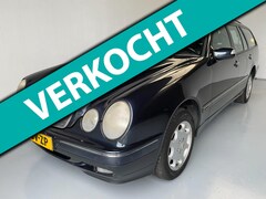 Mercedes-Benz E-klasse Combi - 240 Avantgarde Automaat Leer PDC Airco Trekhaak