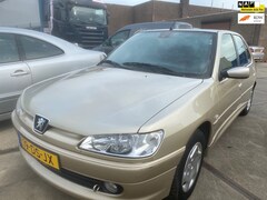 Peugeot 306 - 1.6 XS 5 DEURS 1 JAAR APK