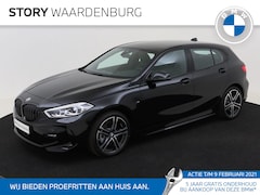 BMW 1-serie - 118i Executive M Sport Automaat / Sportstoelen / Live Cockpit Professional / LED / Parking