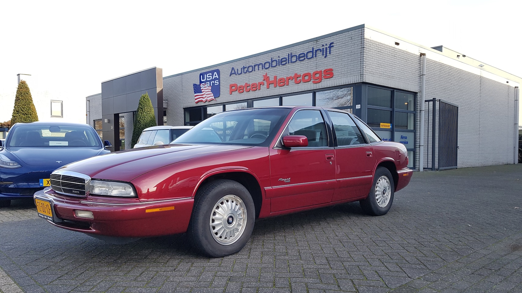 buick-regal-3-8-custom-sedan.jpg