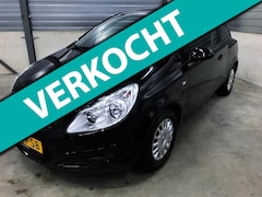 Opel Corsa - 1.0-12V Essentia AIRCO APK zeer nette auto