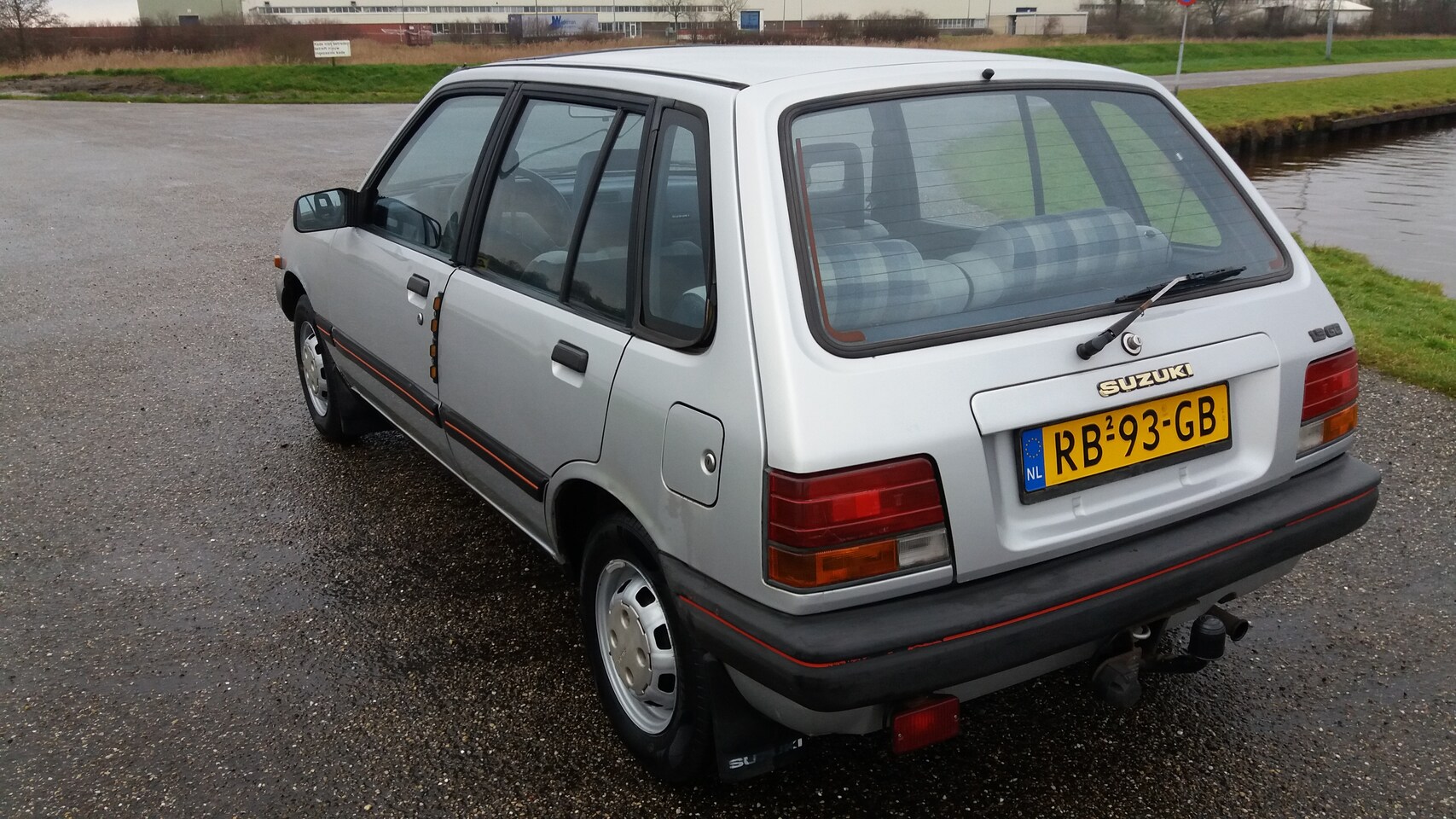 suzuki-swift-1-3-gc.jpg