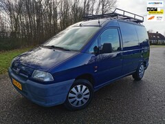 Peugeot Expert - 220C 2.0 HDI Comfort / 3 pers. / 2e eigenaar / Trekhaak