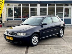 Audi A3 - 1.6 Attract |Clima |CruiseC |Nieuwe Apk
