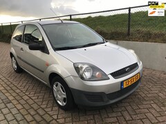 Ford Fiesta - 1.3-8V Style ( AIRCO ) LAGE KILOMETERS
