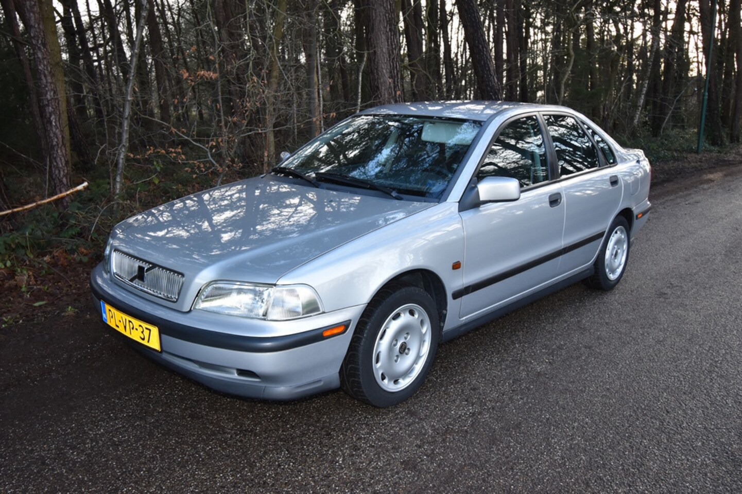 volvo-s40-i-1-8.jpg