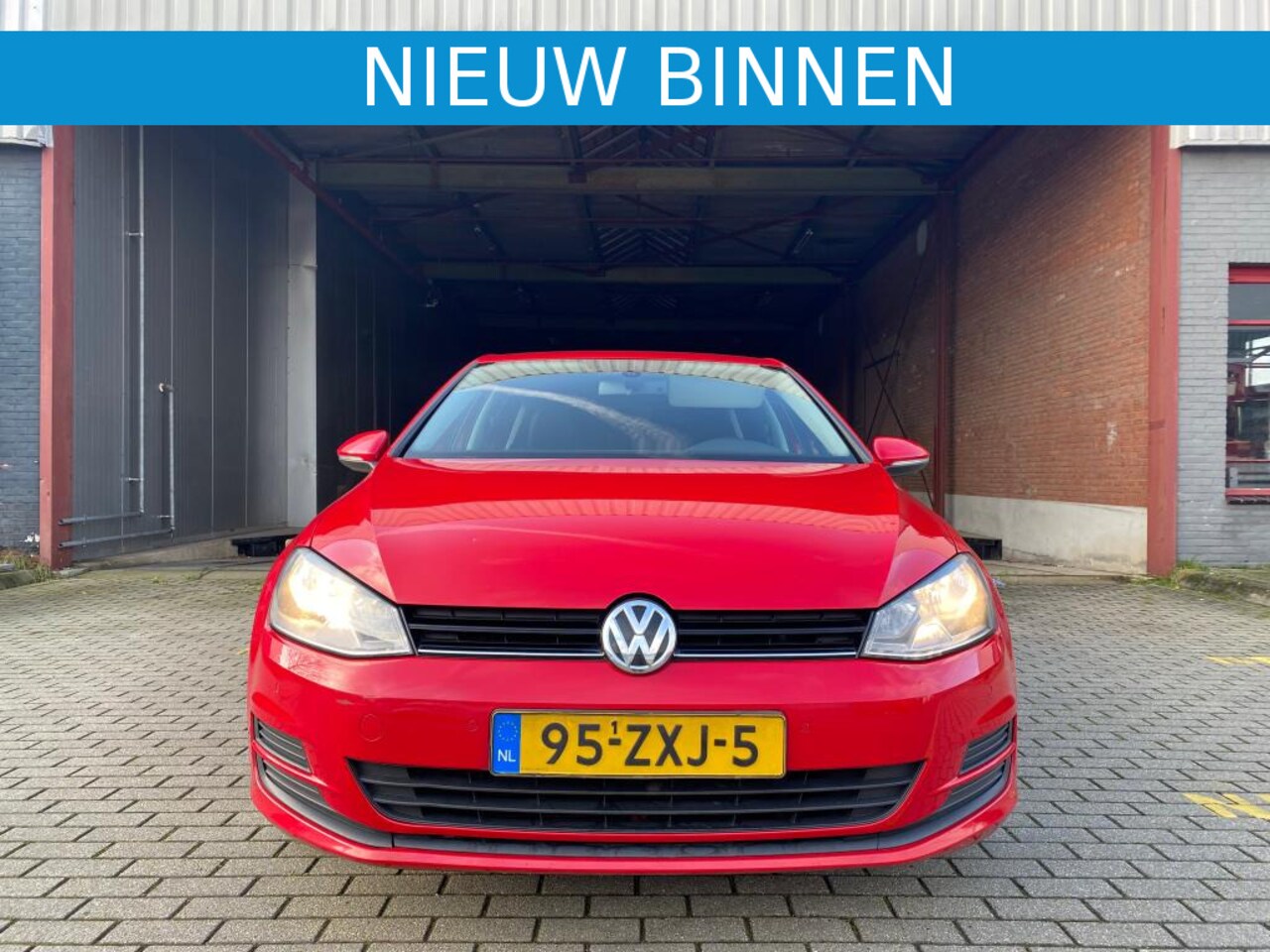 Volkswagen Golf - 1.2TSI DSG/NL-AUTO/NAVI/TREKHAAK - AutoWereld.nl