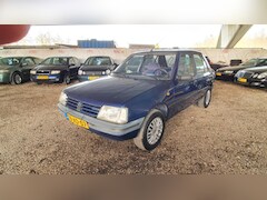 Peugeot 205 - 1.4 Génération. Stuurbekrachtiging, Nette auto
