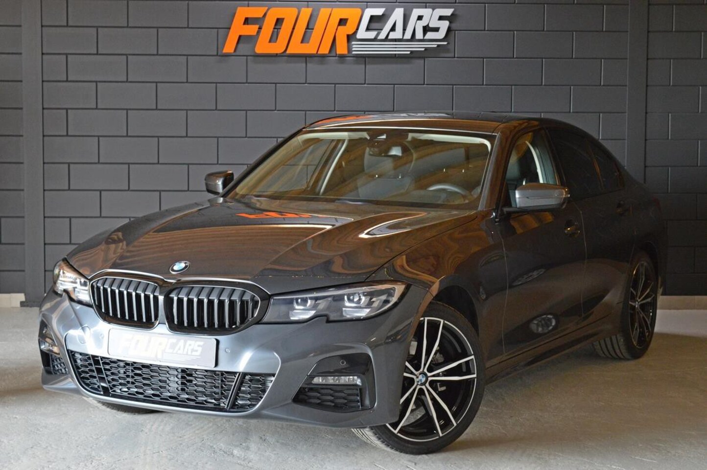 uitgebreid efficiënt Caius BMW 3-serie 318i High Executive | 2020 | 2800 KM | M Pakket | Connected  Drive | Apple CarPlay | Bots w 2020 Benzine - Occasion te koop op  AutoWereld.nl