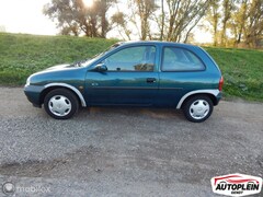 Opel Corsa - 1.4i Strada Prima auto, lage km stand