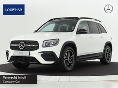 Mercedes-Benz GLB - 250 4MATIC Premium | AMG Line | Nightpakket | Panoramadak | Rijassistentiepakket