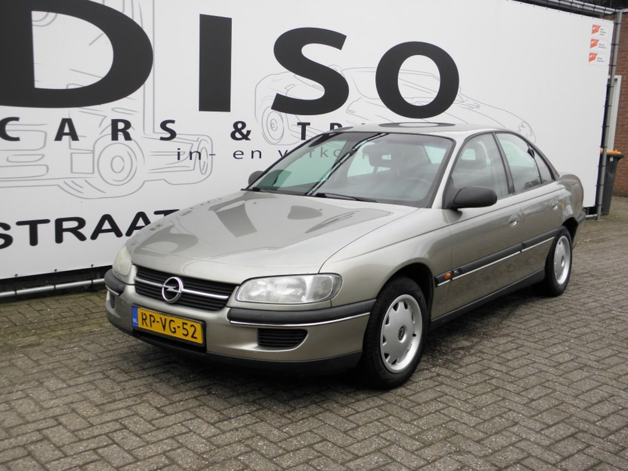 opel-omega-2-0i-gl-nap.jpg